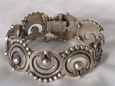 Chalcedony, Sterling Silver. . Taxco silver bracelet vintage